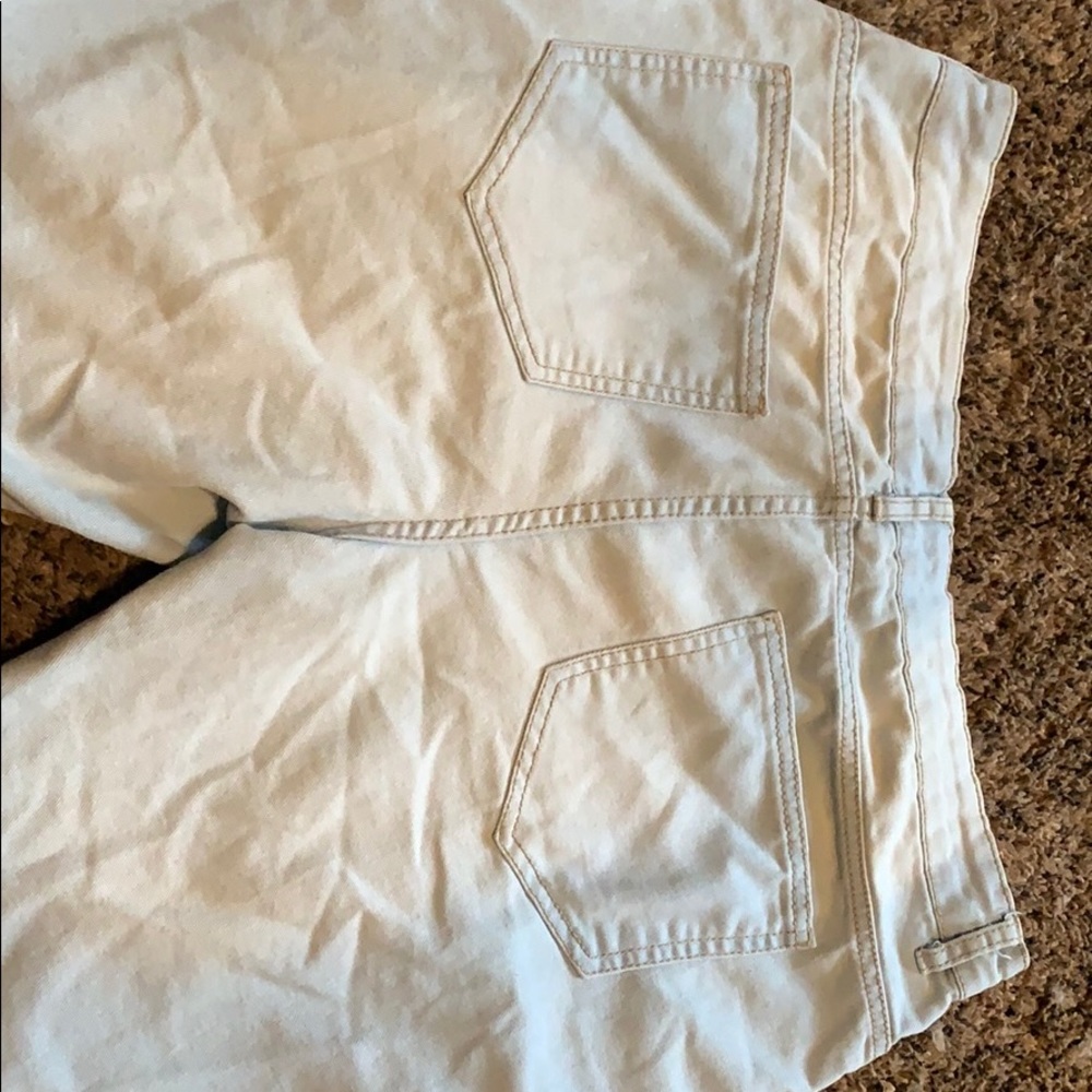 Jeans - Picture 3 of 3